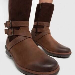 UGG Brown Waterproof Lorna Bootie Brown and Cream Shearling Boots Size 7.5